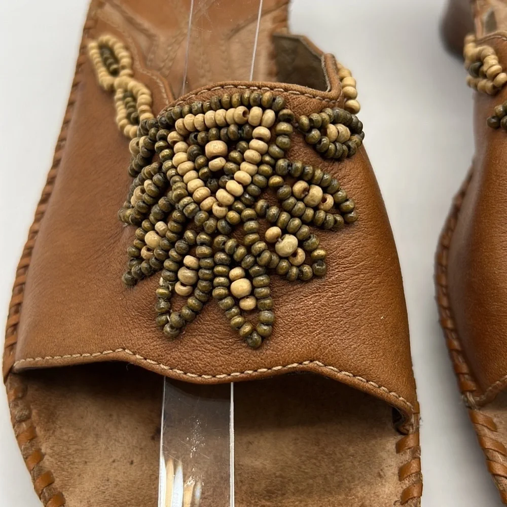 Clarks Artisan Brown Leather Beaded Sandals size 8.5